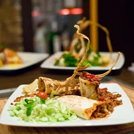 Hotel&Spa Kameleon Жоры